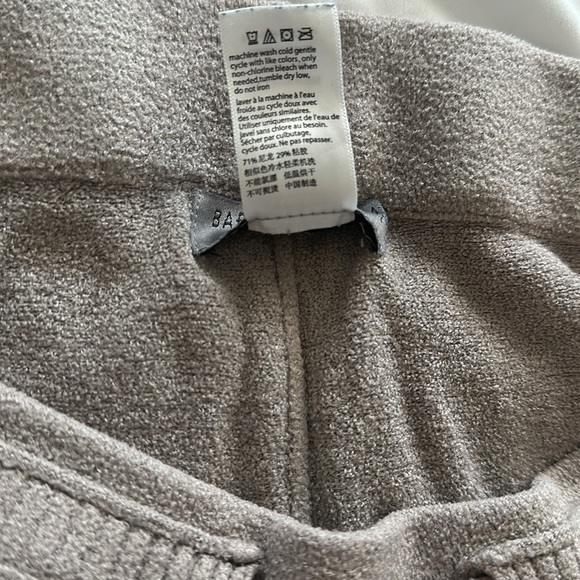 Barefoot Dreams Petite CozyChic Ultra Lite Tunnel Joggers - Picture 5 of 7